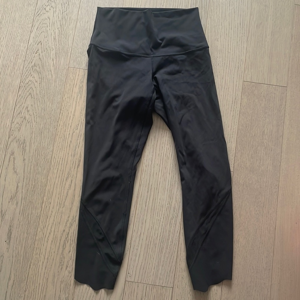Lululemon Black Crops Size 6